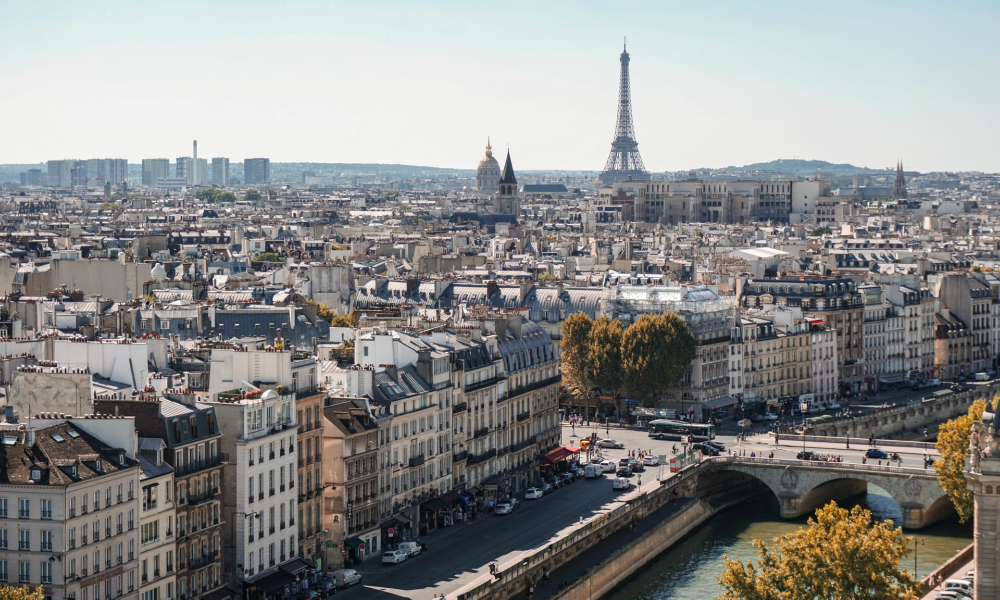 フランスの天気・気温・服装を大解説