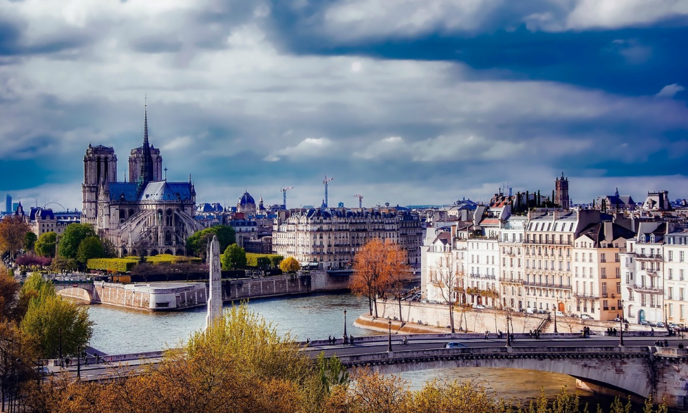 フランスの秋9月～11月の気候と服装