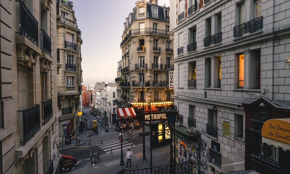 夏休み旅行前にフランスについて知ろう